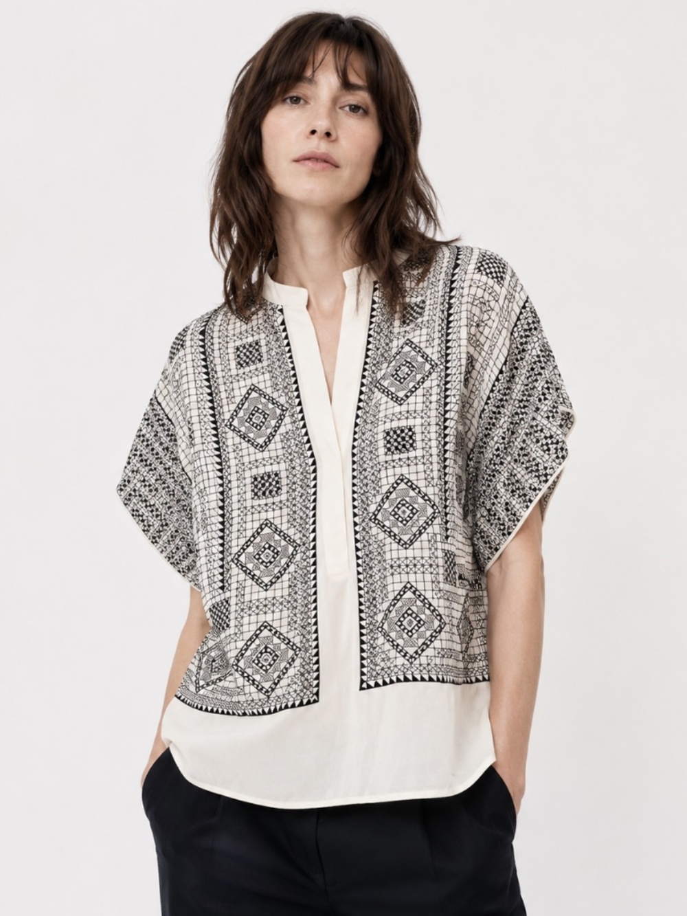 BCBG MAX AZRIA TALC BLACK COMBO AYANNA PRINT TOP